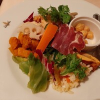 Giglio - 素材を活かしたトスカーナの郷土料理がお皿にギッシリ！野菜メインの冷製料理が中心であっさり