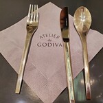 ATELIER de GODIVA - 