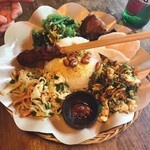 カフェバリチャンプル - ナシ・チャンプル