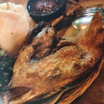 カフェバリチャンプル - アヒルは鶏よりもクリスピー