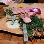 和牛 まつした - ●おまかせｺｰｽ9000+ｺｰｽﾎﾙﾓﾝ500+ﾄﾛﾀﾝﾕｯｹ2500+和牛ｼｸﾞﾚ煮500+生B 780X2+ｽﾊﾟｰｸﾘﾝｸﾞﾜｲﾝ5000=19,060円 2020年01月