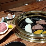 和牛 まつした - ●おまかせｺｰｽ9000+ｺｰｽﾎﾙﾓﾝ500+ﾄﾛﾀﾝﾕｯｹ2500+和牛ｼｸﾞﾚ煮500+生B 780X2+ｽﾊﾟｰｸﾘﾝｸﾞﾜｲﾝ5000=19,060円 2020年01月