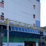 マルカンビル大食堂 - 外観…耐震改修工事が始まってます