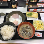 Yoshinoya - ハムエッグ納豆定食405円、変更しじみ汁102円