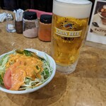 YOKOHAMA ASIAN DINING & BAR - ビールとサラダ