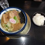 風の味 麺や 勝 - らーめん　半ライス