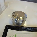 まぁぼや - 四川の味に近づけるにはやはり山椒は欠かせませんよね・・・・ただかけ過ぎると半端なく舌がしびれますよ。