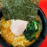 ラーメン 杉田家 - ラーメン