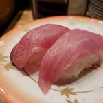 回転寿し　魚一心 - 寒ぶり(280円税)です。