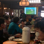 燕山荘 - 夕食時にはオーナーさんの公演？があります