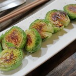 トリワイン ＰＩＫＯＳＨＨＨＵ - ミニキャベツのロースト