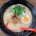 郡上豚骨ラーメン カンミナ - 