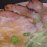 中華麺亭むらさき屋 - チャーシュー