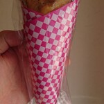 おやつショップ チャッピー - ラッピングされているクレープ