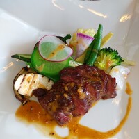 ラ ヴォワール - ビーフ　カイノミのロースト・ローズマリーのソース
