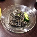 東海苑 - センマイ刺し。新鮮でした。