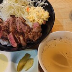 TAKOU - ステーキ丼