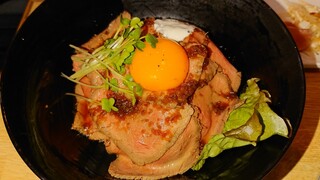 TAKOU - ローストビーフ丼