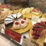 フルーツケーキ ファクトリー - 