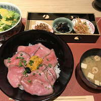 個室和食 肉割烹 吟次郎 品川駅前店 - 