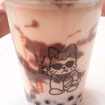 タピオカ専門店 猫茶 - 前後共に違う猫絵…
その脇になぜか！？羽生善治の名言が…謎…