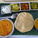 Legend's Claypot Briyani House - 「クレイジーバナナリーフランチ」(RM6)