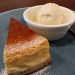 カメイ珈琲店 - チーズケーキ