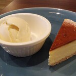カメイ珈琲店 - チーズケーキ