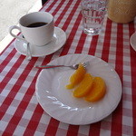 ブラウニーアンドクーキー - デザートとコーヒー（または紅茶）