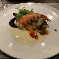 キャトルラパン - 鱸ソテーとオマールエビ