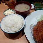 とんかつ檍 - ご飯と豚汁、牡蠣フライ用のタルタルソース