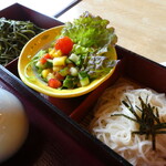 Kikusui An - 茶蕎麦に稲庭うどん