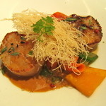 ビストロ ダイア - 北海道産帆立貝のポワレ　海老の濃厚アメリケーヌソース　季節の野菜を添えて