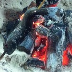 吾郎平 - 囲炉裏で焼く岩魚塩焼き