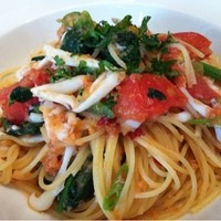 パリアッチョ 丸の内仲通り店 - 白魚とフレッシュトマト 赤と青唐辛子の辛いパスタ