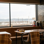 満幸商店Ⅱ - 2020.1 オーシャンビューのテーブル席