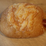 ワセダ ベーカリー - チーズウインナーパン
