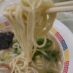 丸星ラーメン - 麺アップ
