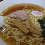 ラーメンハウス蘭蘭 - わたしの「ラーメン 大盛り」(¥600-税込)です。お味と良い、値段と良い、接客も良い、三拍子揃ってます。さすが蘭蘭さん。サイコー！