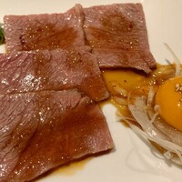闘牛門 別邸 和ノ牛 - 和牛炙りユッケ