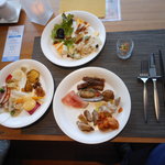 ヘルシービュッフェ アマム - 夕食の３皿