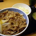 吉野家 - ＋１１０円でコールスロー＆味噌汁付き