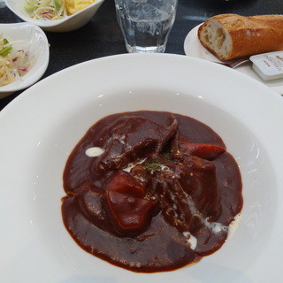 DELI MARKET BERUWALA_0