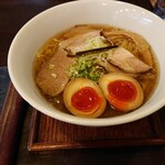 麺や しき - 醤油しき麺　味玉トッピング