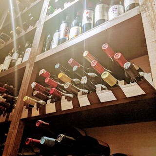 厳選ワイン常時50種類以上♬