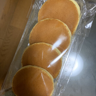 どら焼きの皮が美味しいんです By かわいかわい 銀座文明堂 札幌工場売店 白石 jr 和菓子 食べログ どら焼きの皮が美味しいんです By かわいかわい 銀座文明堂 札幌工場売店 白石 jr 和菓子 食べログ