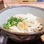 さぬきうどん香川 - ぶっかけうどん（冷）
            ぶっかけ出汁が 品ある味わい