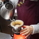 お宿と喫茶 藤のや - コーヒーは1杯ずつ豆を挽き丁寧に淹れています