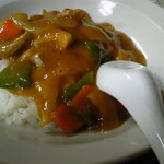 中華げんこつ - 半カレー