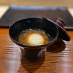 鮨旬美西川 - 伊勢海老とたまごの赤だし